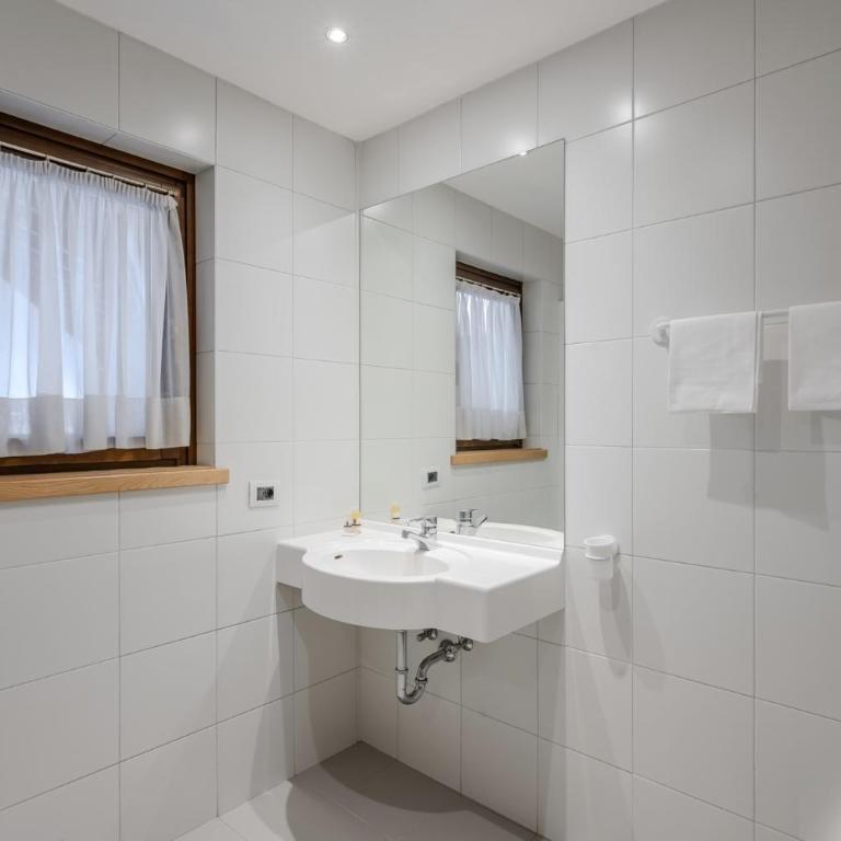 Hotiday Apartments Santa Cristina - Monolocale con Balcone - 20