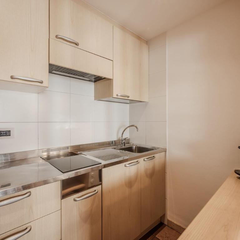 Hotiday Apartments Santa Cristina - Monolocale con Balcone - 11