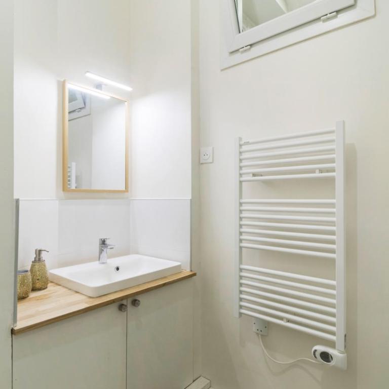 Au cœur des Batignolles -Bail mobilité - 1 chambre - Apartment mit 1 Schlafzimmer - 5