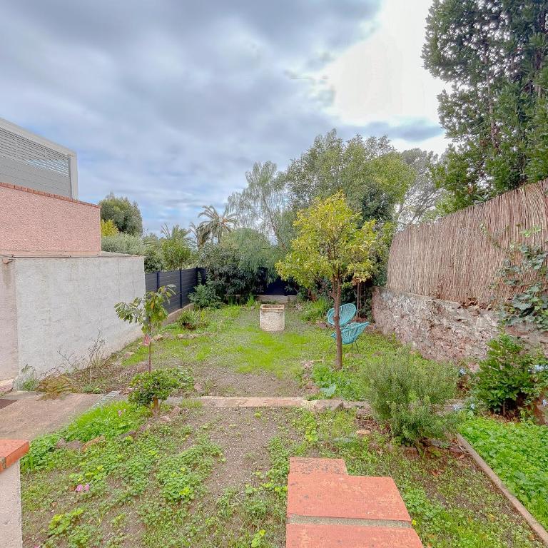 Maison Boulouris avec jardin, bord de mer et plage - Villa 1 Chambre - 11
