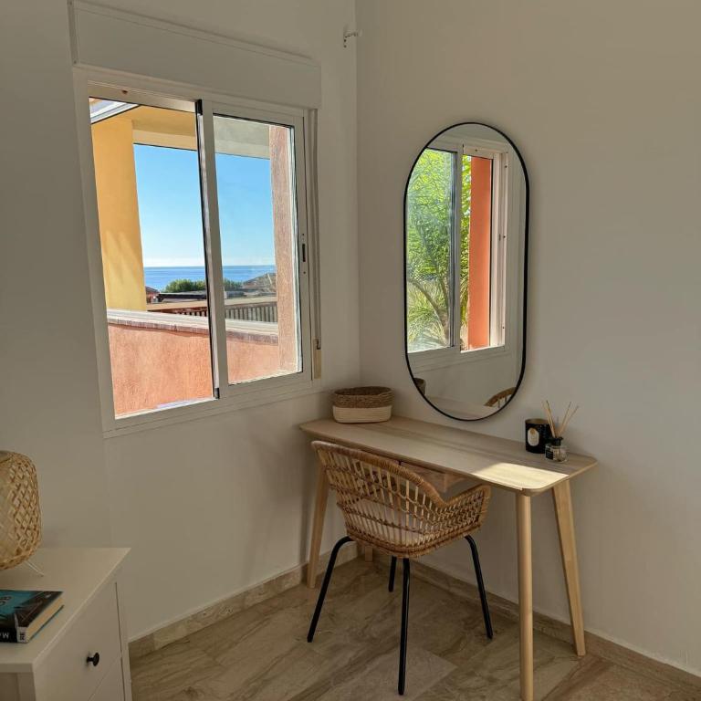 Apartmán Andalusie - Two-Bedroom Apartment with Sea View - 44