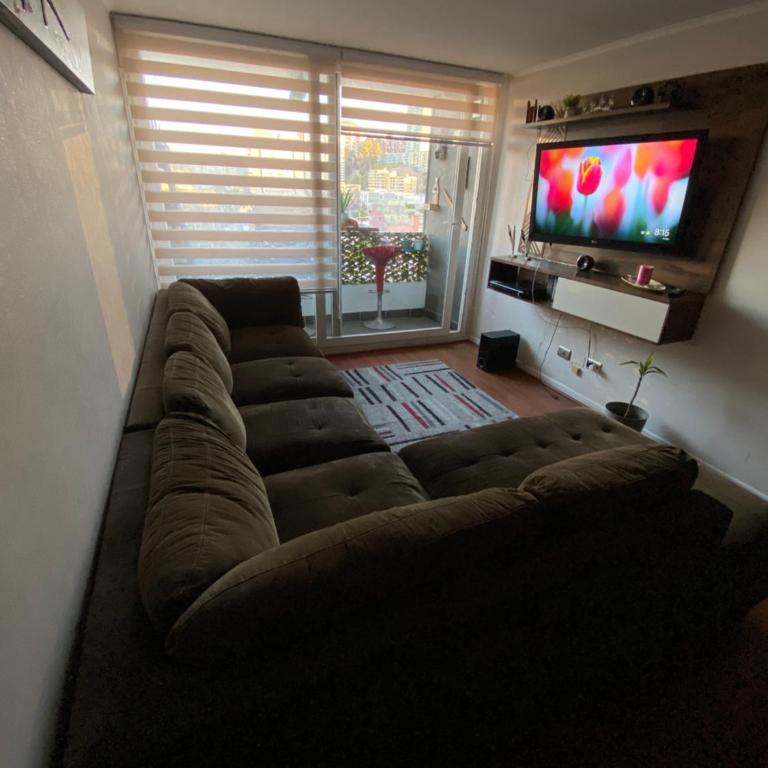 Bello Dpto central a pasos de la Quinta Vergara, Mall, Plaza de Viña, con estacionamiento, ideal para recorrer la ciudad caminando relajado - Two-Bedroom Apartment - 7