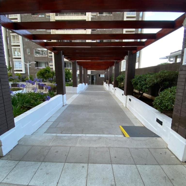 Bello Dpto central a pasos de la Quinta Vergara, Mall, Plaza de Viña, con estacionamiento, ideal para recorrer la ciudad caminando relajado - Two-Bedroom Apartment - 26
