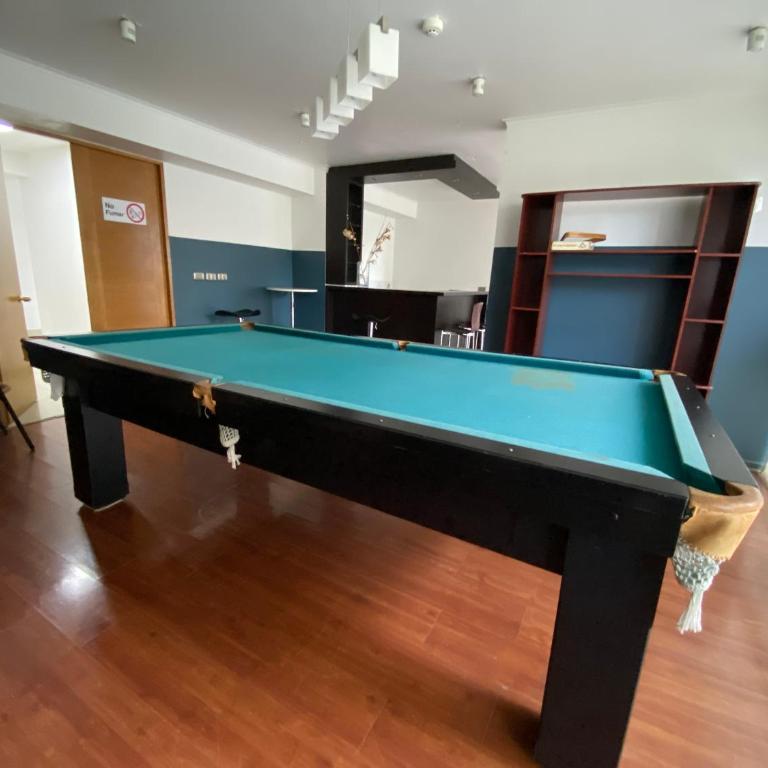 Bello Dpto central a pasos de la Quinta Vergara, Mall, Plaza de Viña, con estacionamiento, ideal para recorrer la ciudad caminando relajado - Two-Bedroom Apartment - 50