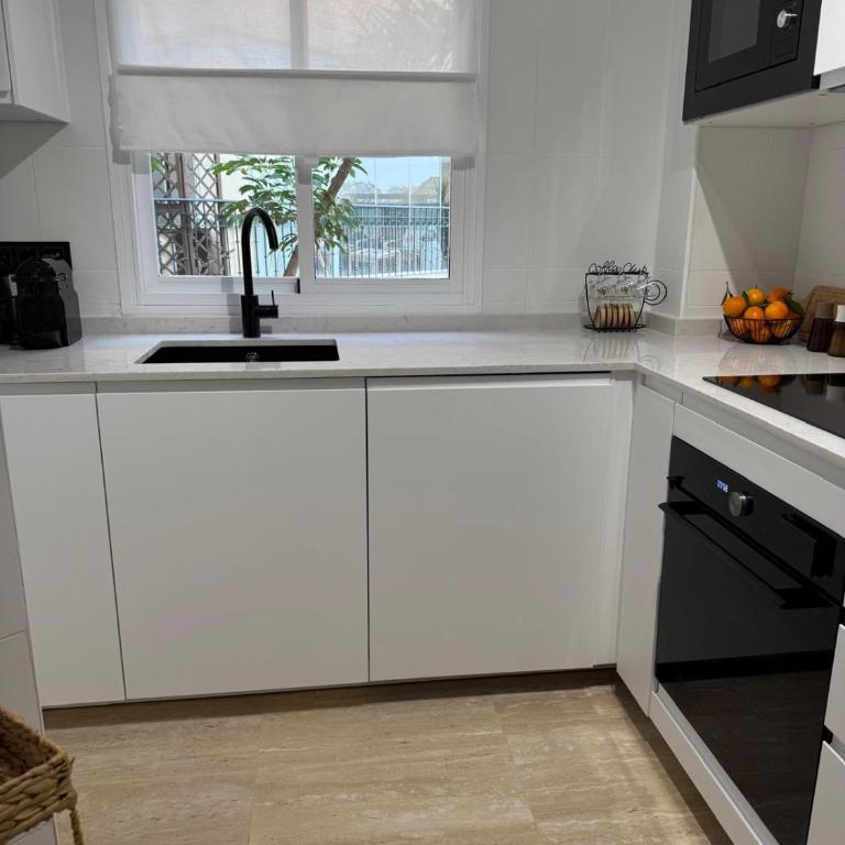 Apartmán Andalusie - Two-Bedroom Apartment with Sea View - 28
