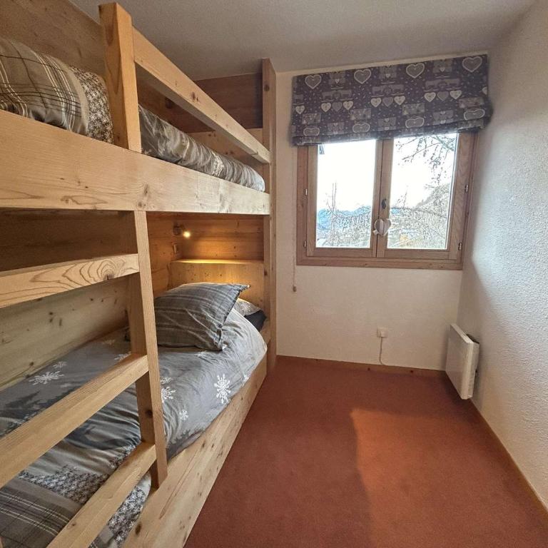 Appartement pour 6, centre Méribel, proche commerces et pistes, piscine l'été - FR-1-180-303 - Appartement (6 Adultes) - 24