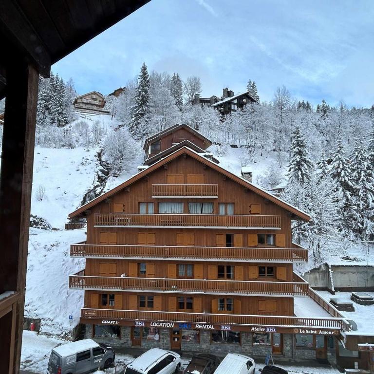Studio Mezzanine pour 4 Pers - Centre Méribel, Proche Pistes et Commerces, Animaux Acceptés - Appartement 1 Chambre - 14