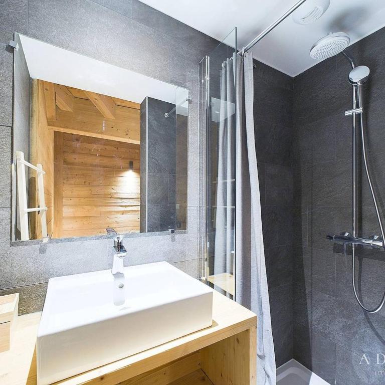 Luxueux Appartement 4* Alpin, 5 Pièces, 4 Ch, Proche Pistes, Parking, WiFi - FR-1-398-549 - Appartement (10 Adultes) - 16