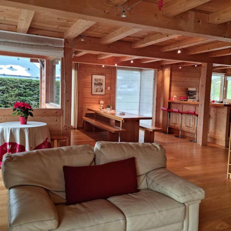 Chalet de luxe au calme avec salle de jeux, belle terrasse et proximité ski - Grand-Bornand - FR-1-458-193 - Chalet - 2