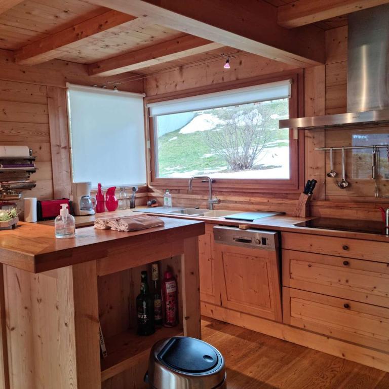 Chalet de luxe au calme avec salle de jeux, belle terrasse et proximité ski - Grand-Bornand - FR-1-458-193 - Chalet - 4