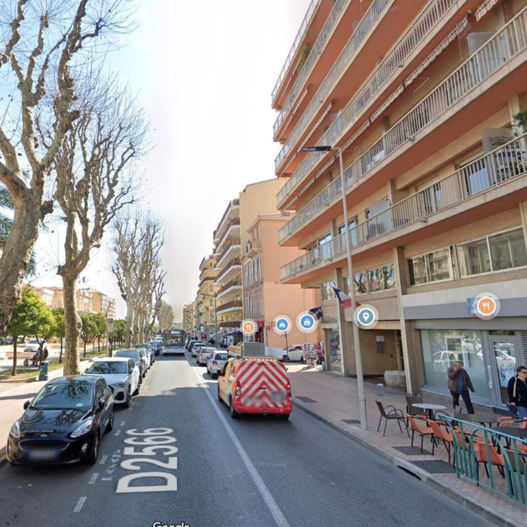 Spacieux 2P centre Menton avec terrasse, clim et parking privé - FR-1-196-370 - Appartamento - 13