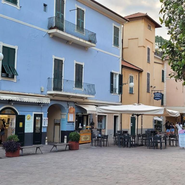 Hostdomus - Blues Apartment - One-Bedroom Apartment - 21