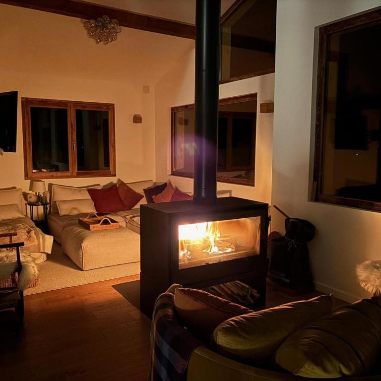 Chalet des Eaux Rousses -Renove -Prive - Vues 360 Mont Blanc - Chalet - 17