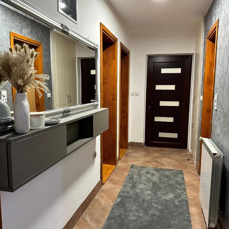 Elit Lux Apartments - Two-Bedroom Standard Apartment - 5