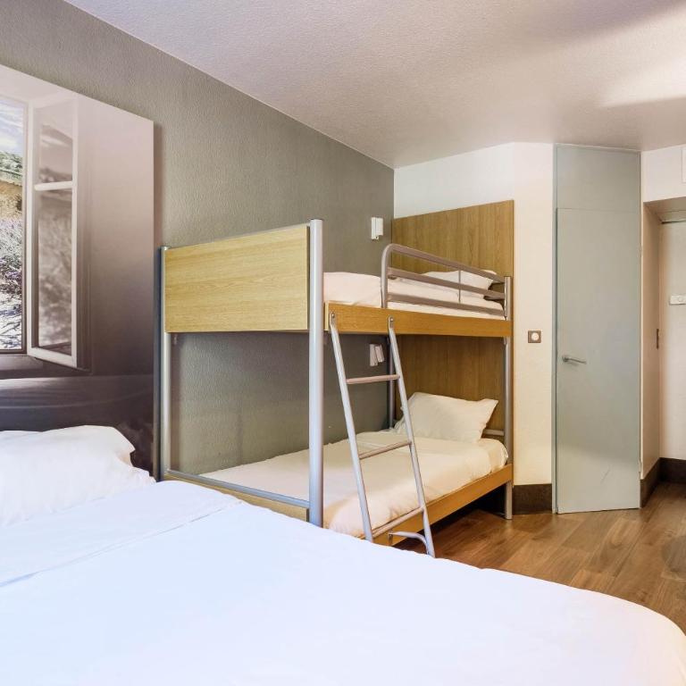 B&B HOTEL Villeneuve Loubet Plage - Chambre Quadruple - 5