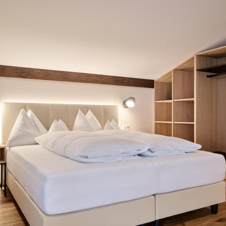 Alpen Villa Rieder - Dreibettzimmer mit Balkon - 1