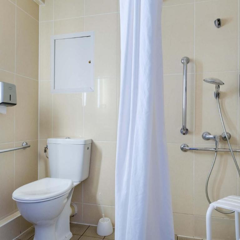 B&B HOTEL Villeneuve Loubet Village - Chambre Double - Accessible aux Personnes à Mobilité Réduite - 8