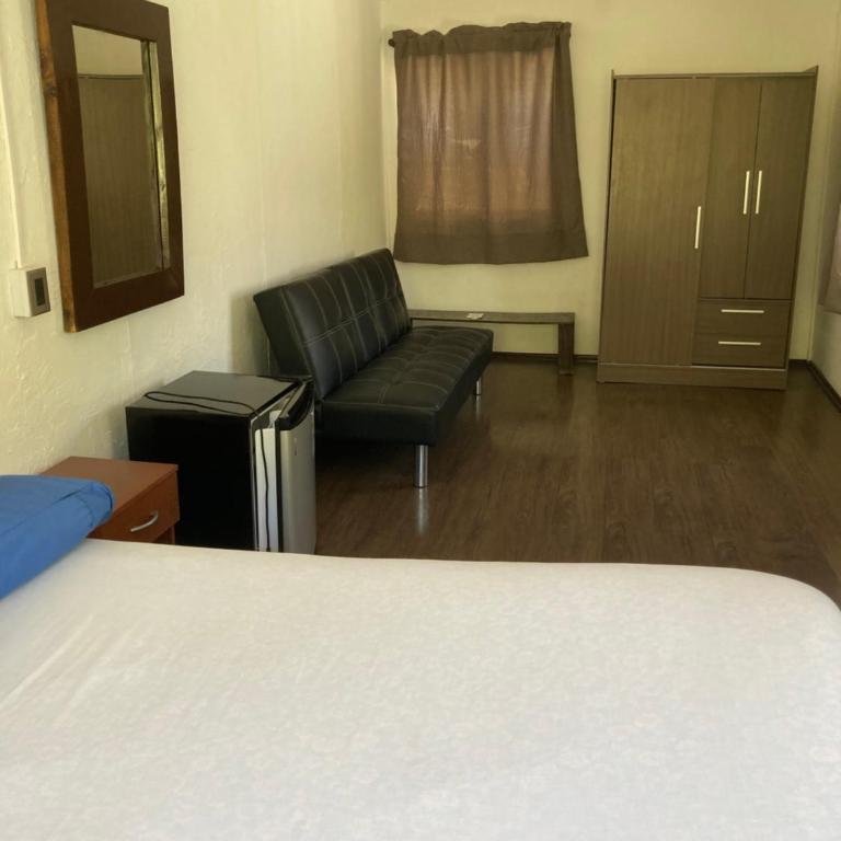 Cottages by the river - Bungalow with External Bathroom - 3