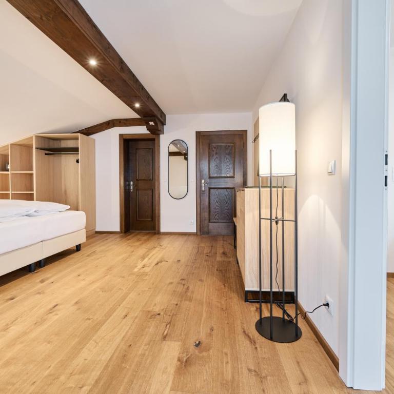 Alpen Villa Rieder - Dreibettzimmer mit Balkon - 2