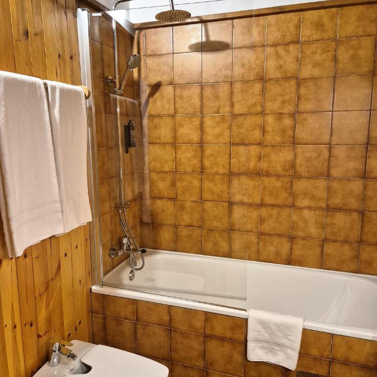 La Pleta Del Tarter - Three-Bedroom House - 2