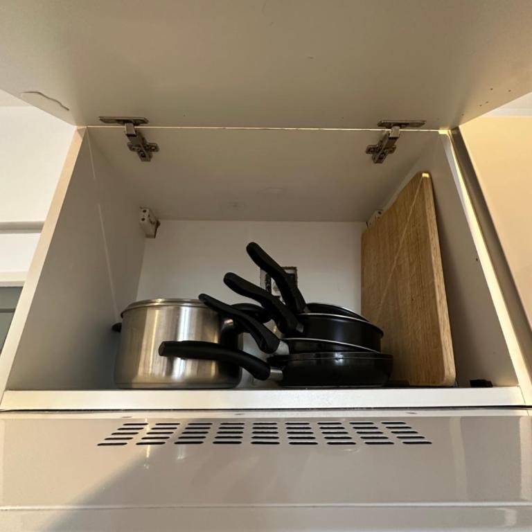 Le 9 - Joli studio neuf, tout équipé Mulhouse centre - Stationnement gratuit - Apartamento Estudio - 14