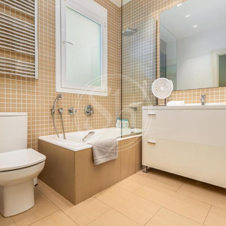 Espacioso apartamento cerca de Diagonal - Three-Bedroom Apartment - 21