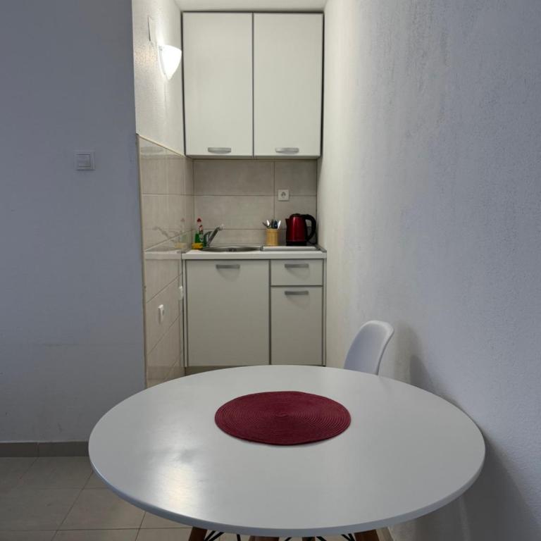 Apartmani Breze - Apartment - Ground Floor - 1