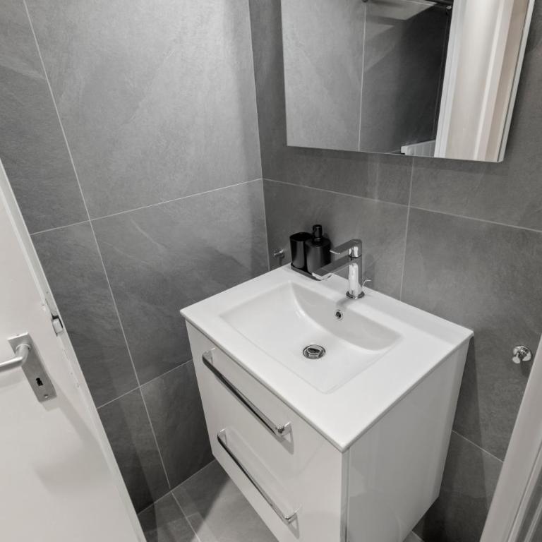 Elegant studio au coeur des Alpes - Apartamento Estudio - 10