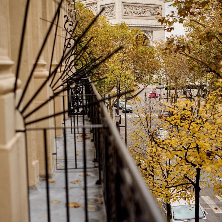 6 VH Hotel - Chambre Double ou Lits Jumeaux Deluxe avec Balcon - 1