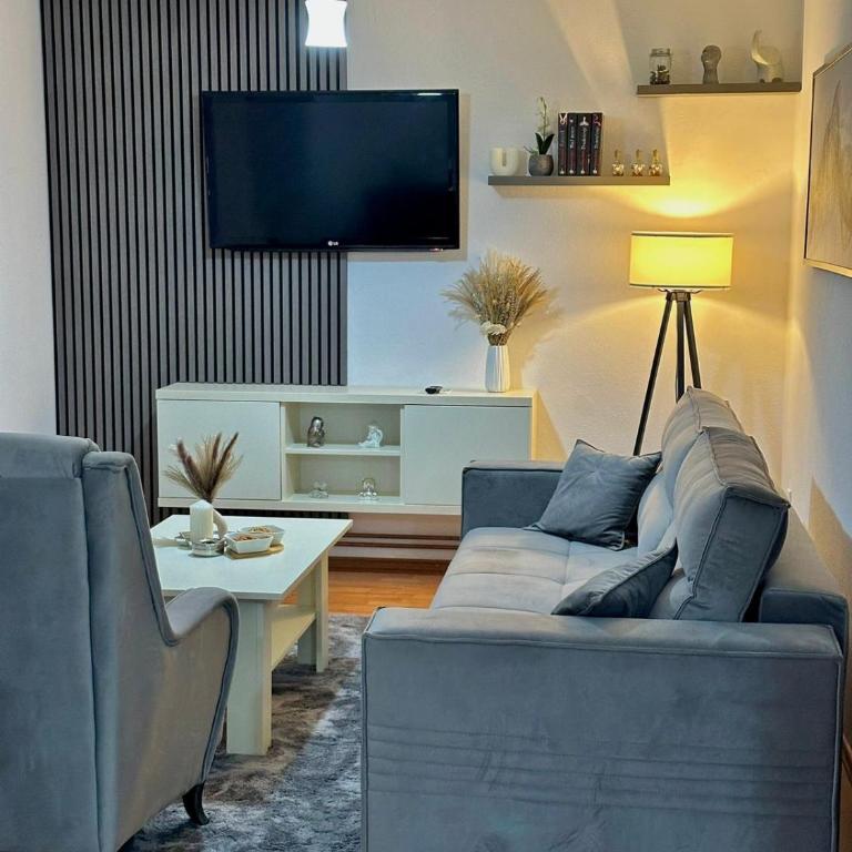 Elit Lux Apartments - Two-Bedroom Standard Apartment - 2