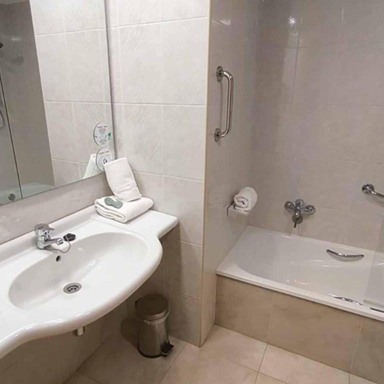 Hotel Condes de Haro - Habitación Doble - 10