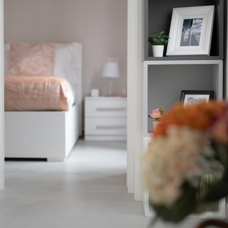 Via Ponte alle Mosse, 19 - Florence Charming Apartments - A chic, newly renovated apartment near Tram Leopolda, a few min from downtown - Two-Bedroom Apartment - 6