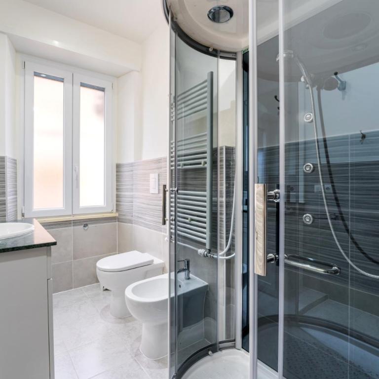 Silver Dream Cornelia, Elegant Apt with Car Park - Appartamento con 2 Camere da Letto - 4