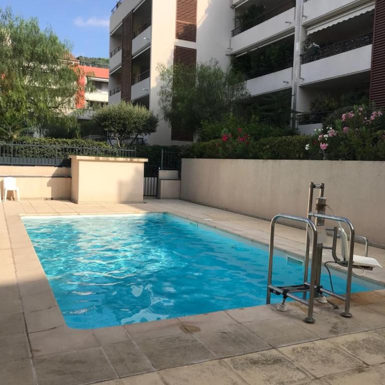 Apt In The City Center Residence With Pool - Apartamento - 1