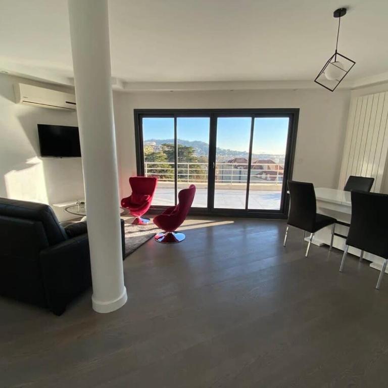 C010 - Magnifique Appartement Toit Terrasse - Apartment - 2