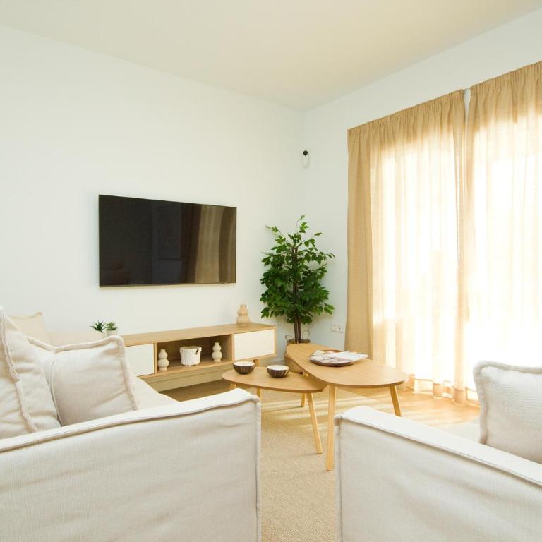 Casa Olivia - By AZ Rentals - Three-Bedroom Villa - 13