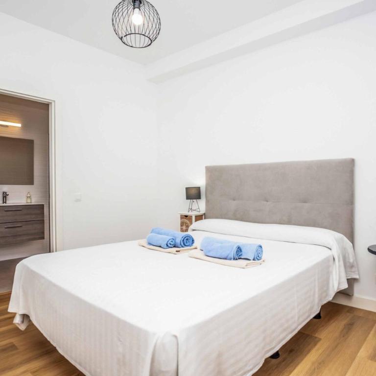 Villa Julaga - Three-Bedroom Villa - 14