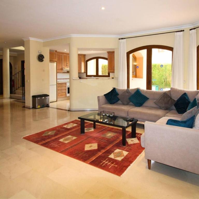 Four Bedroom Villa with a Private Pool - Villa Deluxe - 6
