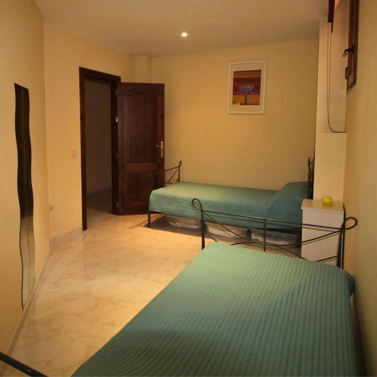 Four Bedroom Villa with a Private Pool - Villa Deluxe - 23