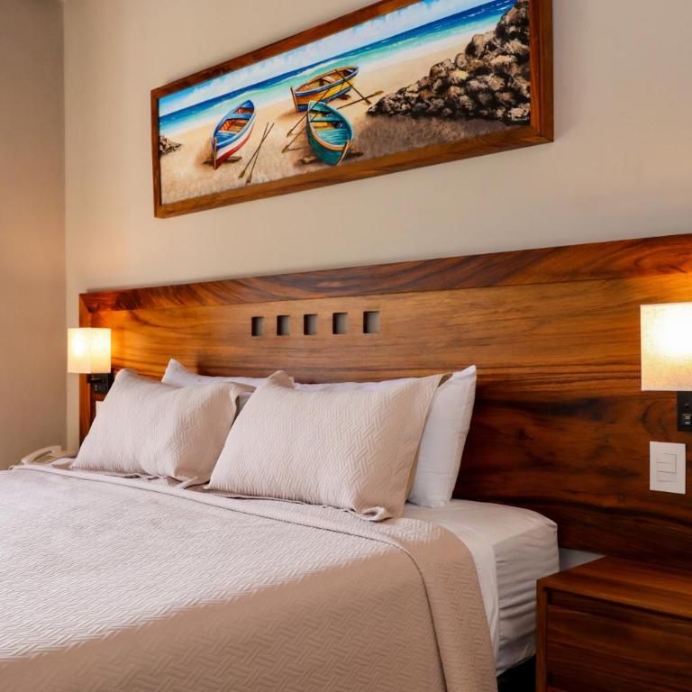 River Park Hotel - King Suite - 10