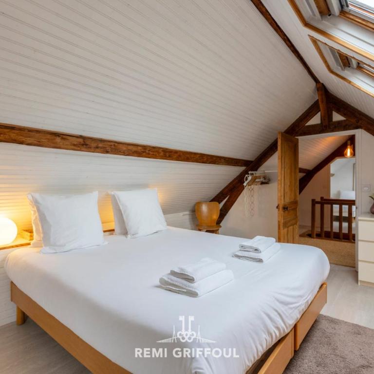 Fenêtres sur cour 3 Duplex in the Heart of the City Center 4 Guests - Apartment - 3