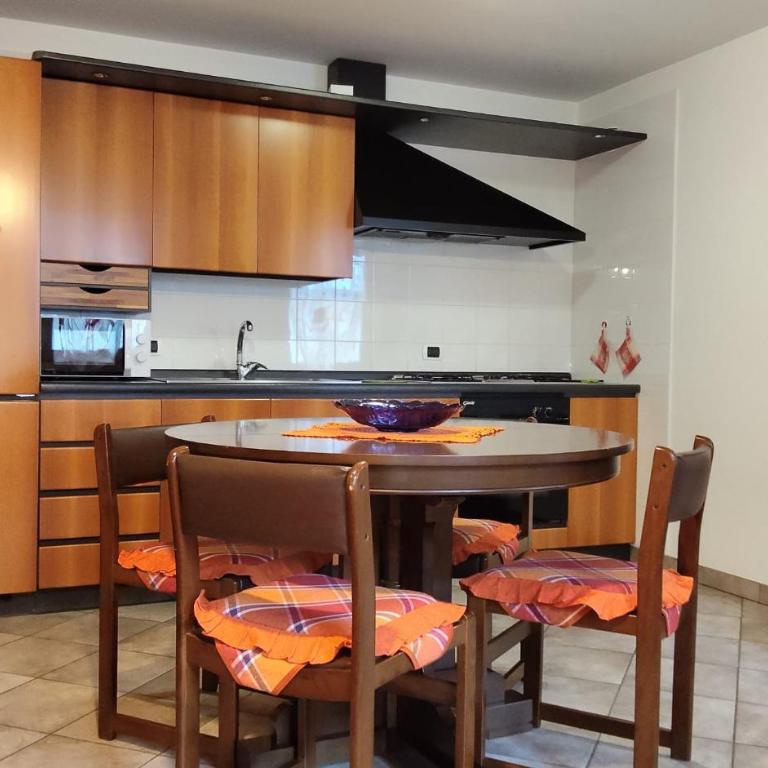 Cà da Nello - Appartamento con 2 Camere da Letto e con Vista Montagna - 9