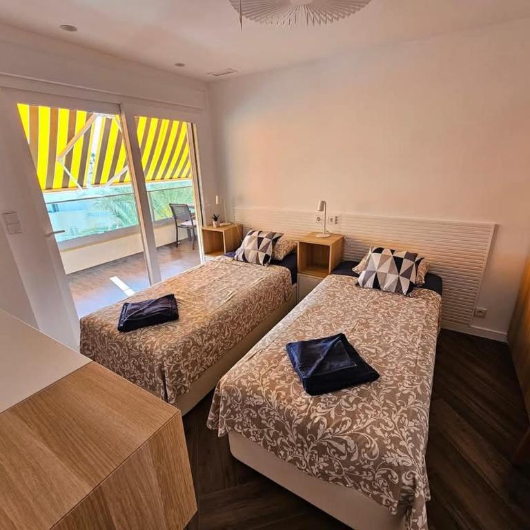El Palmeral playa de los locos - Three-Bedroom Apartment - 22