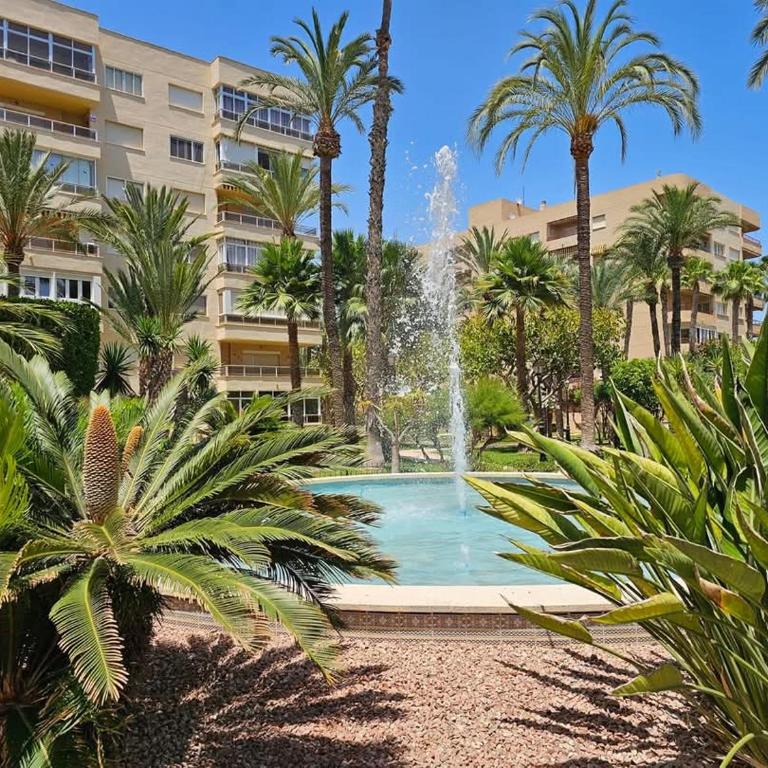 El Palmeral playa de los locos - Three-Bedroom Apartment - 5
