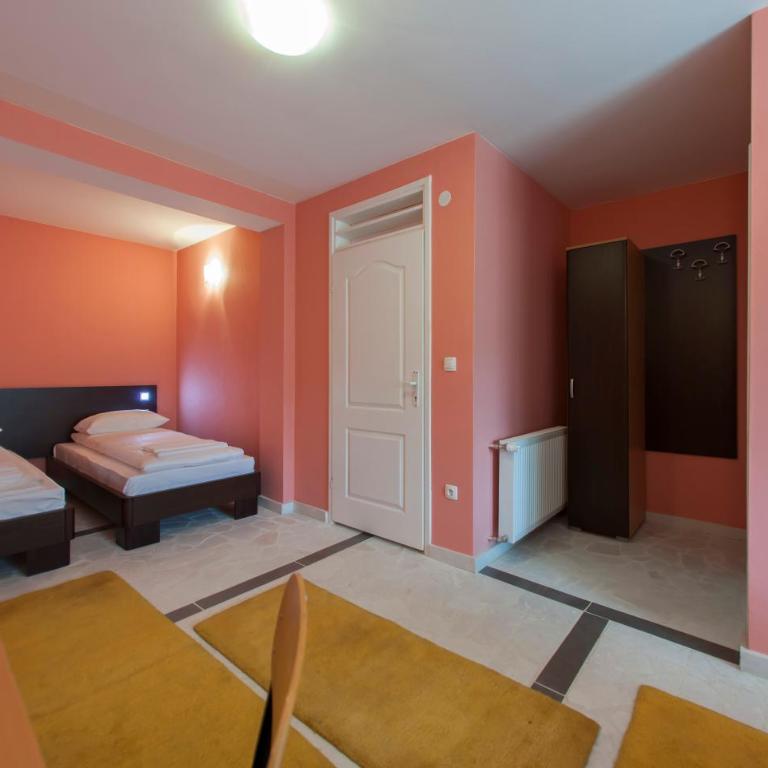 Hotel Hayat Hills - Četvorokrevetna Soba - 7