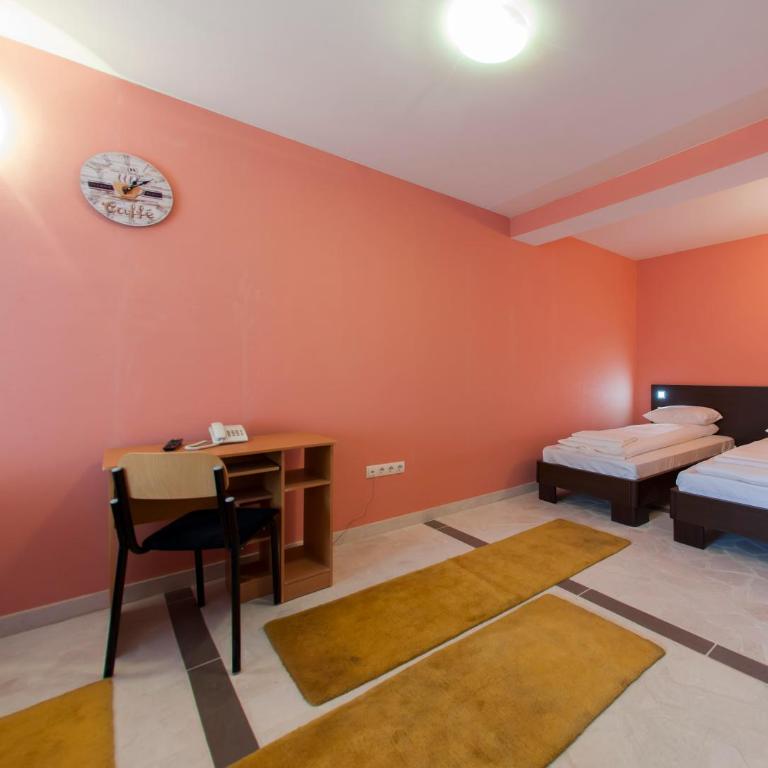 Hotel Hayat Hills - Četvorokrevetna Soba - 8