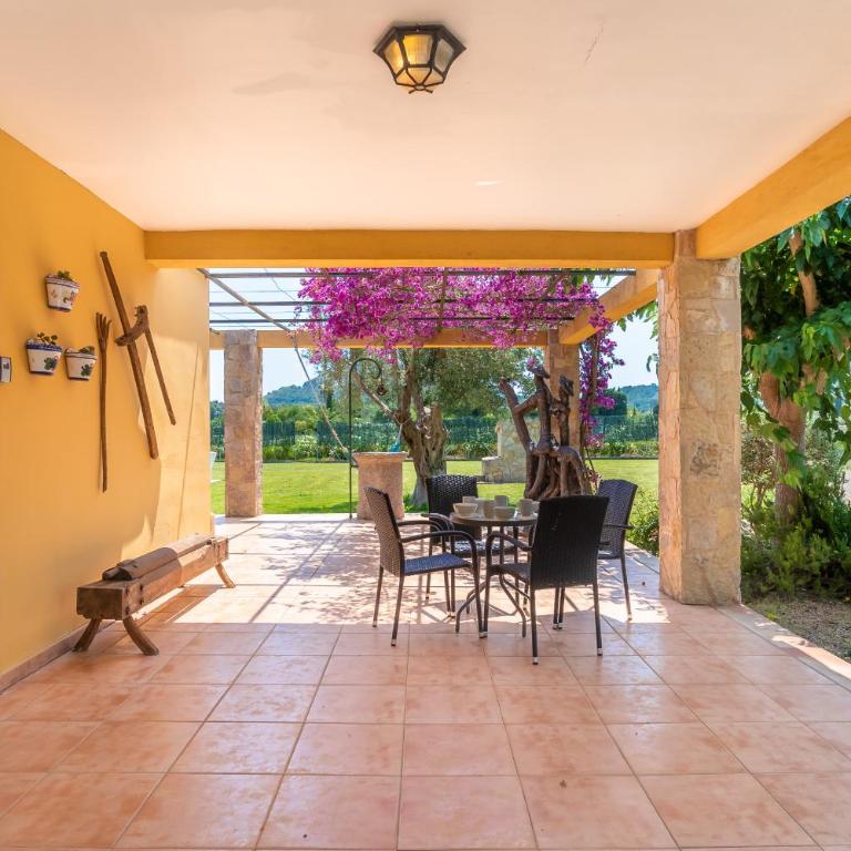 Villa Can Patriarca with Pool, Garden, Mountain Views, ideal for Families - Casa de 4 dormitorios - 21