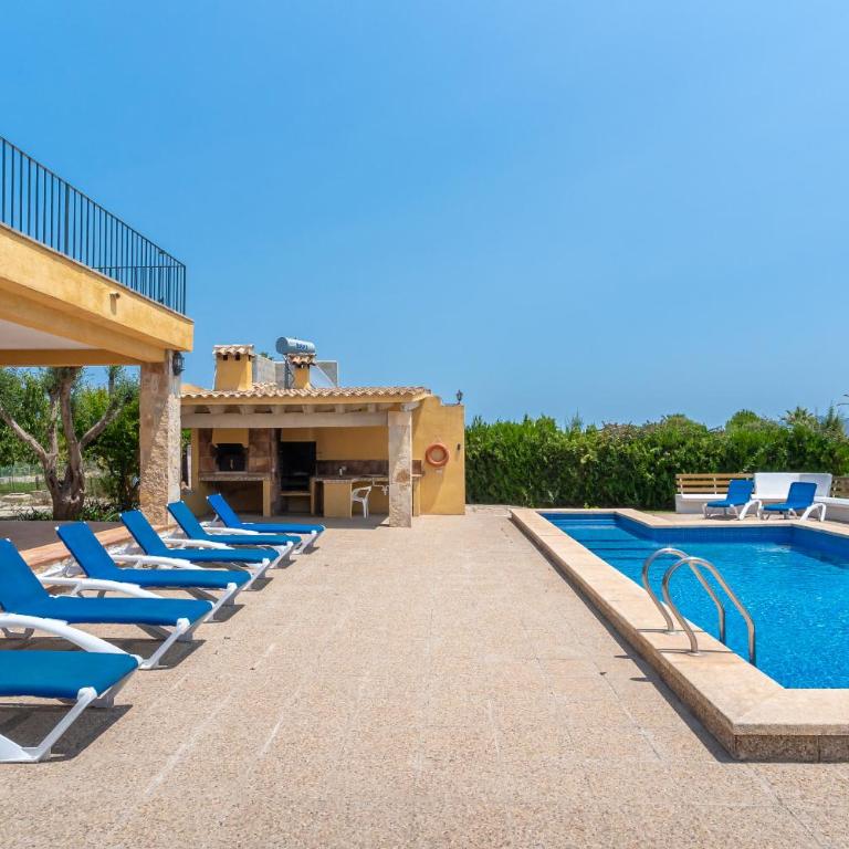 Villa Can Patriarca with Pool, Garden, Mountain Views, ideal for Families - Casa de 4 dormitorios - 45