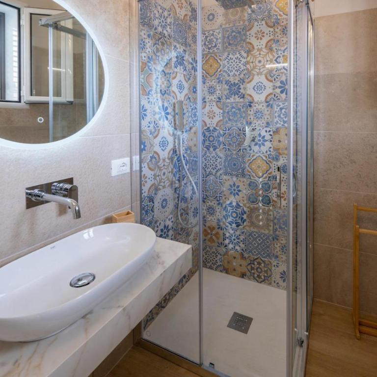 Campisi Luxury Apartments - Appartamento con 2 Camere da Letto - 1