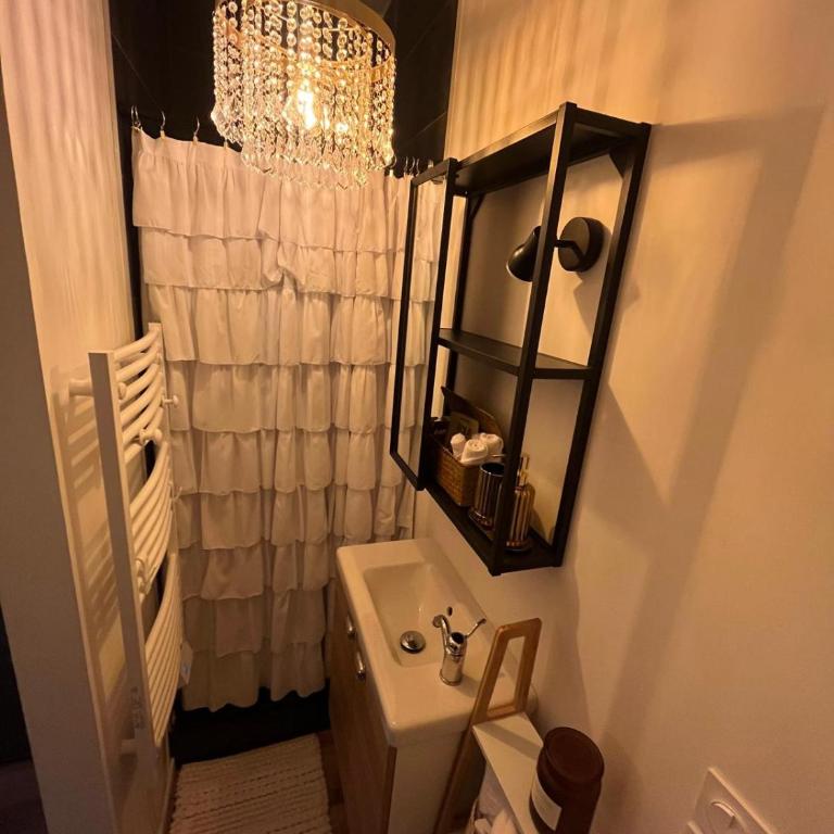 Le Petit Hôtel de Laura Cosy Parking & Netflix - Estudio Deluxe - 14